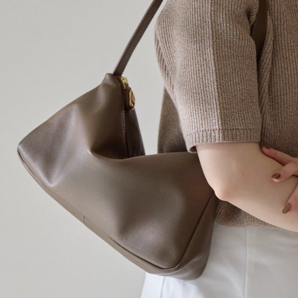 Elegant Brown Leather Shoulder Bag